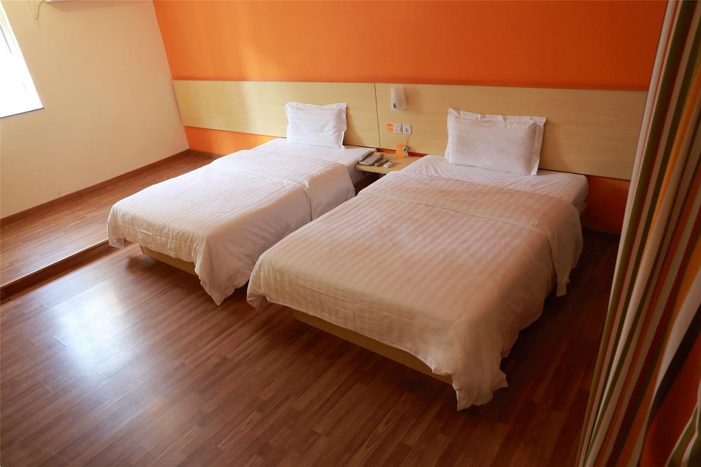7Days Inn Qingdao Liuting Airport Quarto foto